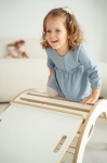 Mały drewniany bujak Montessori od tupti.wood