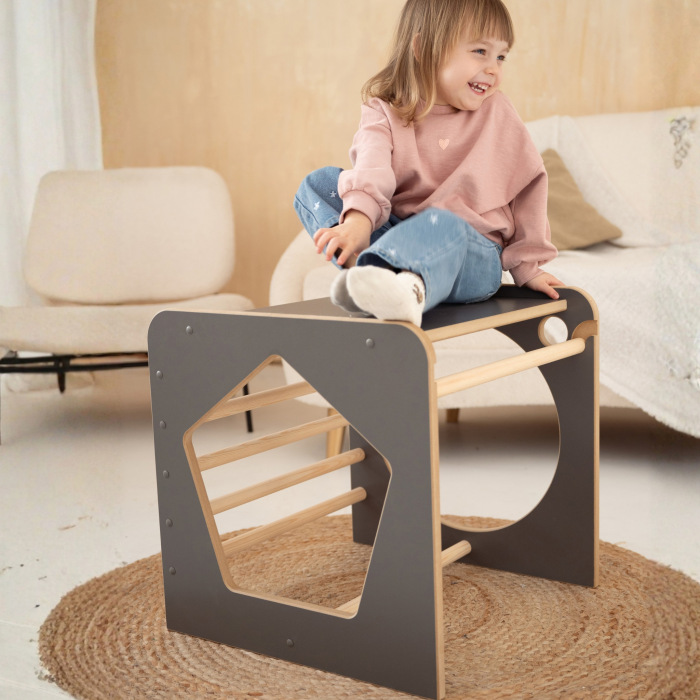 kostka_wielozadaniowa_montessori_ze_zjezdzalnia2.png