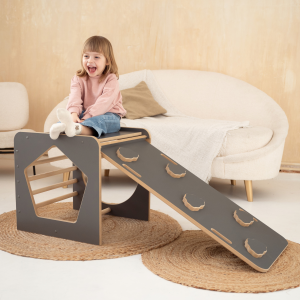 kostka_wielozadaniowa_montessori_ze_zjezdzalnia3.png