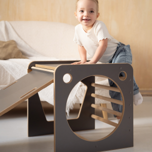 kostka_wielozadaniowa_montessori_ze_zjezdzalnia7.png