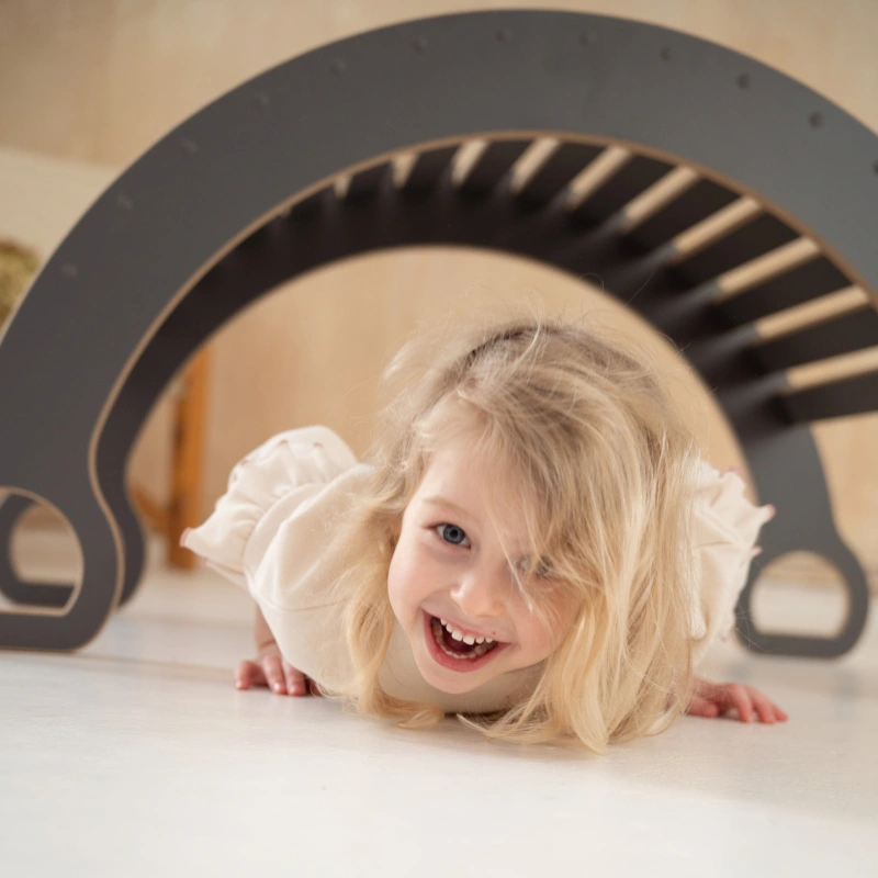 bujak_montessori_drewniany_bialy2.png