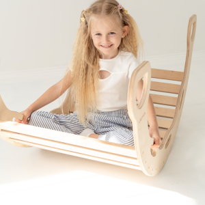 bujak_montessori_drewniany_bialy3.png