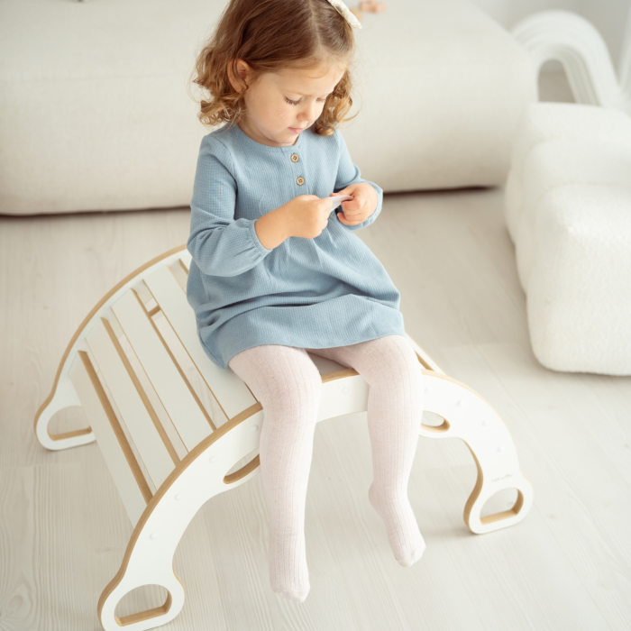 bujak_montessori_drewniany2.png
