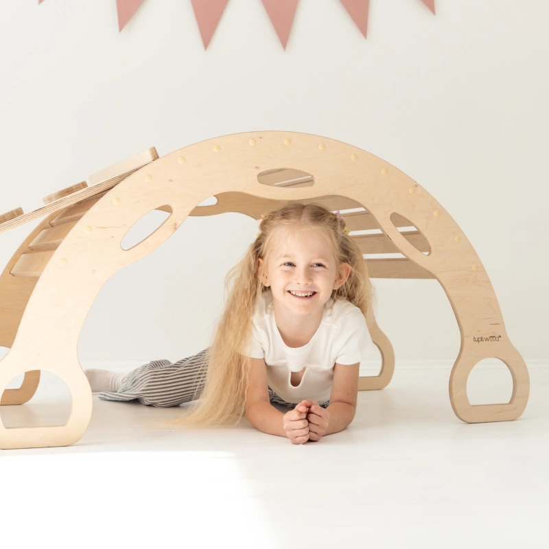 bujak_montessori_xxl_ze_zjezdzalnia12.png