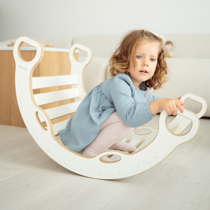 bujak_montessori_l_ze_zjezdzalnia2.png