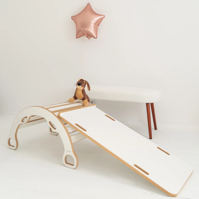 bujak_montessori_l_ze_zjezdzalnia5.png